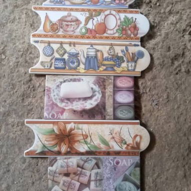 Cenefa de cocina y de bañó loza de piso y azulejos cintillo cemento gris cola importado entre otras cosas más - Img 121502600