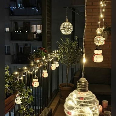 Cadenas de luces de 4m. Tiene bolas y Forma de muñeco de nieve y tiene un solo tono de luz pero en 3 posiciones - 2/8