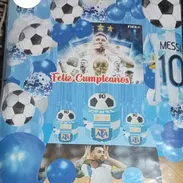 Set de globos con póster de Mesi - Img 57334389