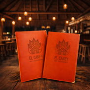 CARTAS RESTAURANTES 🔸 Carta menú en piel personalizadas con logo - Img 58195584