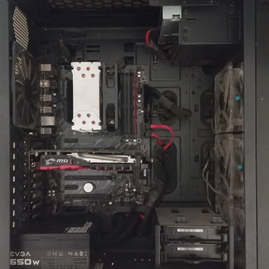 PC Gamer 8va Gangaaaaa!!!! - 8/10