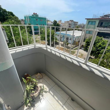 🔑Cod. Z - Renta disponible por tiempo indefinido en el Vedado, La Habana | 2 Habitaciones 🛏️ Casa equipada - Img 115362756