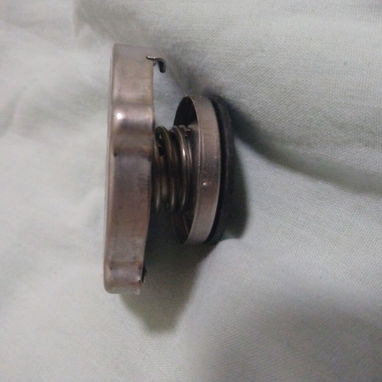 TAPA DE RADIADOR - Img 111985601