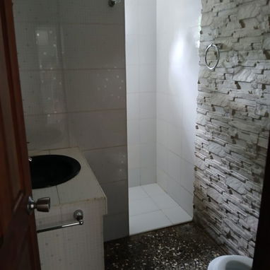 RENTA DE CASA CON PISCINA Y 5 HABITACIONES PARA UN HALLOWEEN INOLVIDABLE 🎃🏊‍♂️ - 8/9