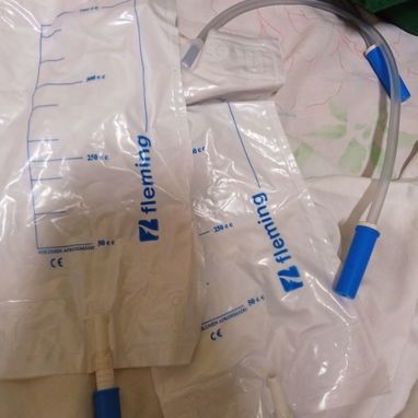 Medicamentos y material gastable - 7/9