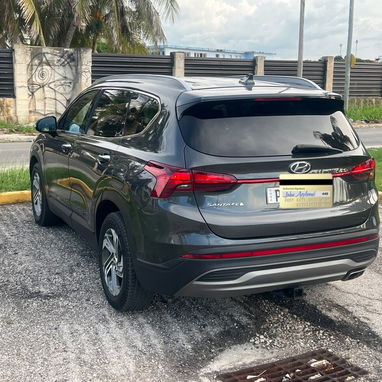 Hyundai Santa Fe 2023 versión SEL - 4/6