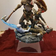 Estatua de Kratos y Atreus (God of War Mason Stone Collector Edition) - Img 56791020