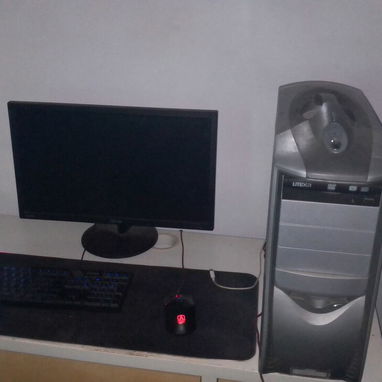 Vendo Pc completa - 2/3