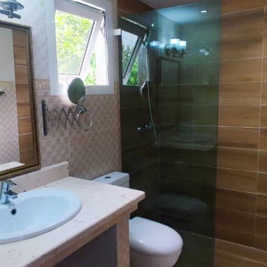 🏠 Hostal De Lujo Sevillano. Confort Total con Wifi incluído y Energía Eléctrica las 24 horas.Capacidad para 14 personas - Img 116850241