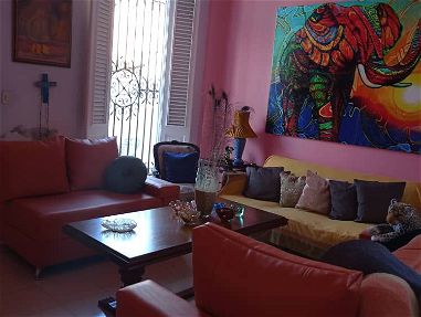 Casa en Santos suarez en 55mil usd de estilo colonial con 3 habitaciones - Img 68815017