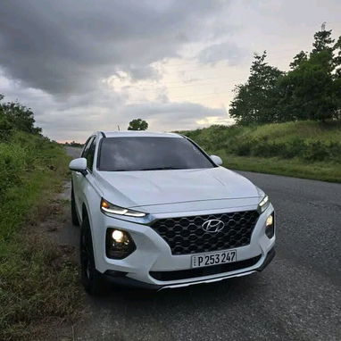 Hyundai Santa fe 2020 motor de 2.4  Todo listo para traspaso. Llamar al 58873843. no negocio - 2/5