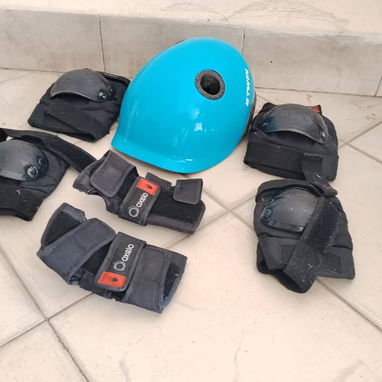 Oxelo - Patines de iniciación con kit de protección completo - Img 125238718