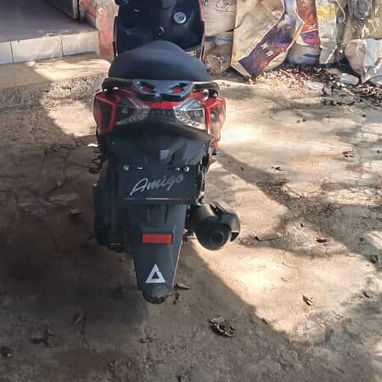 Se vende esta moto 馃弽 de gasolina 鉀斤笍, solamente 3 meses de uso - Img 123856760