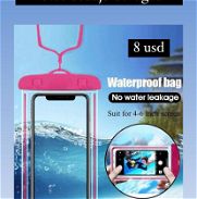 Forro acuático para meter teléfono debajo del agua - Img 45778864