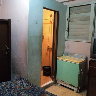 VENDO APARTAMENTO DE 1 CUARTO CONSTRUCCIÓN CAPITALISTA BUEN ESTADO  BIEN UBICADO EN  MUNICIPUIO PLAYA EN 10 MIL DOLARES - 9/10