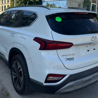 Vendo o Negocio Hyundai Santa Fe, 2019 límite motor 2.0 con turb0 - Img 111491386