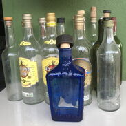 Botellas limpias con tapa listas para envasar - Img 46147305