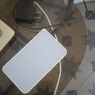 vendo switch TP-LINK de 8 puertos de uso - Img 118193027