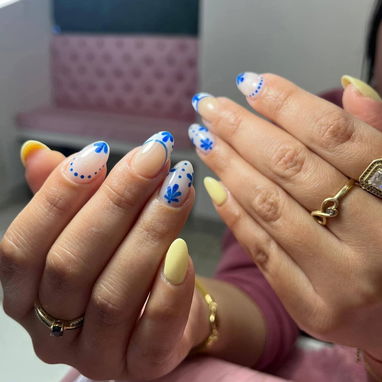 Buscamos manicurista con experiencia . SALON EN NUEVO VEDADO - Img 118997141