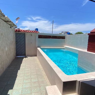 Alquiler de Casa en la playa en Guanabo 📲 renta de casa con piscina en la playa Guanabo - Img 98697482