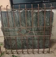 VENDO REJA ANTIGUA PARA PROTECCIÓN DE VENTANA - Img 48734074