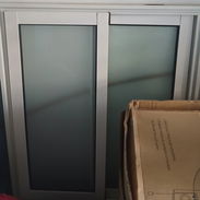 Ventana de aluminio y cristal 1.20x1.00 precio 200 USD - Img 57193962