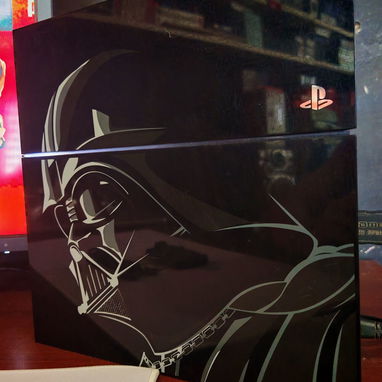 PS4 / PlayStation 4 FAT Edición Darth Vader - 2/2