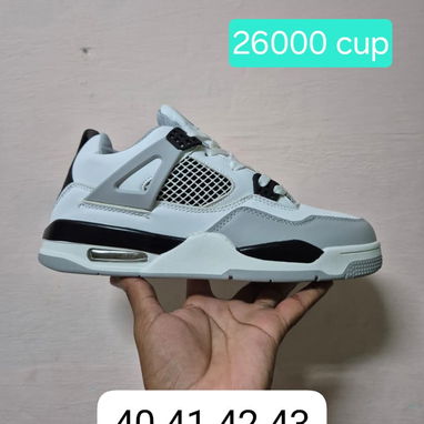 Tenis Originales New Balance, Asics, Jordan 4 y Nike Air Force - 9/10