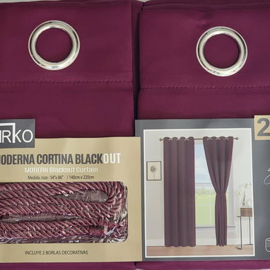 Juego de cortinas con dos paños y sus borlas para recogerlas si desea - 2/10