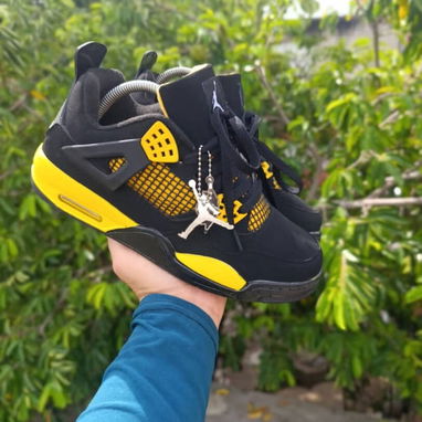 Jordan 4 - 3/3