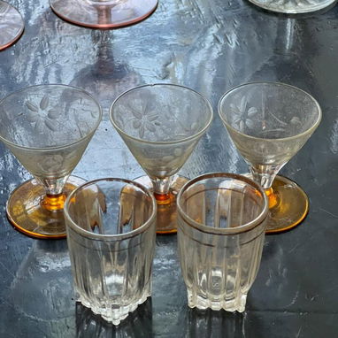 Vajilla. Platos copas tazas - Img 120383543
