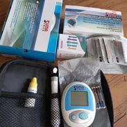 Mensajería incluida dependiendo el lugar Glucometro Suma con 50 biosensores y 50 lancetas - Img 56875174