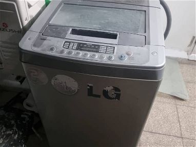 Vendo lavadora automática de 220v funcionando perfectamente en 130 usd o el cambio en el Vedado. Escribir por Whatsapp a - Img main-image