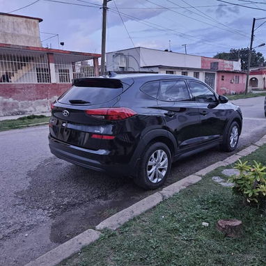 Carro Hyundai 88.000 millas - 4/10