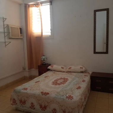 🏠 Apartamento De Renta Lineal En El Vedado. Tiene 3 habitaciones por 600 usd por mes.Ideal para estudiantes extranjeros - Img 119906592