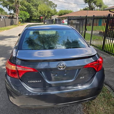 Toyota Corolla GRIS – $75 USD/día - 2/2