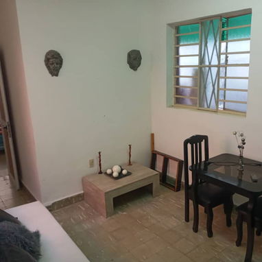 Renta de apartamento en el Vedado - Img 120596783