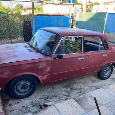 VENDO FIAT 125 POLACO SIN CHAPA PERO CON PAPELES Y SOLICITUD DE PROYECTO APROBADO - Img 120484451