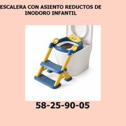 ESCALERA CON ASIENTO REDUCTOS DE INODORO INFANTIL - Img 55728964