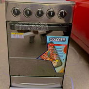 COCINA CON HORNO ROYAL 20” Con magneto* traen rejilla pero no bandeja “ - Img 55729882