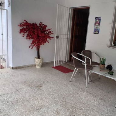 Casa independiente en Miramar con 3 cuartos, 3 baños y garaje - 5/10