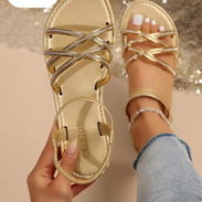 Diversidad de diseños de sandalias para mujer - Img 55530494