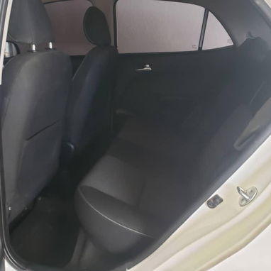 Vendo o negocio, Kia Picanto, 2019 mecánico - Img 124279688
