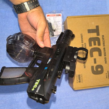 Pistolas de agua super bonitas recargables - 4/5
