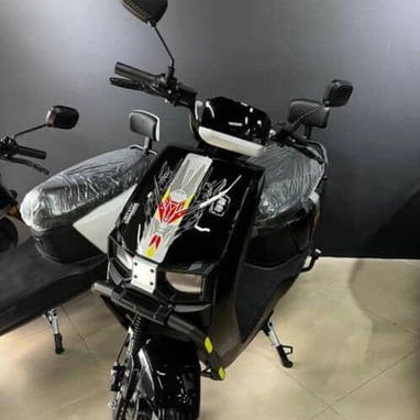 *🏍MOTO ELECTRICA MARCA VORTAX🏍*  ☑️Especificaciones: ☑️Motor: 3000 W ☑️Voltaje: 72 V ☑️Batería: 35 Ah ☑️Autonomía 90 k - 2/2