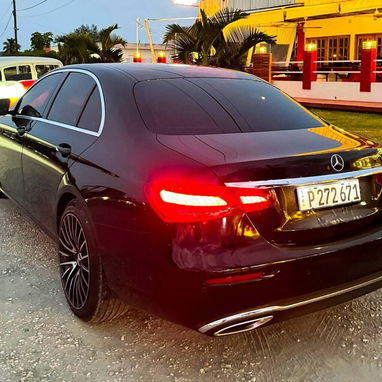 Mercedes E200 NEGRO – $180 USD/día - 3/3