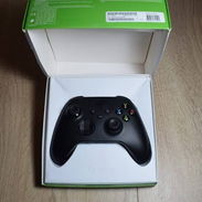 Control de xbox series x en caja .telefono fijo 76990043 - Img 56618911