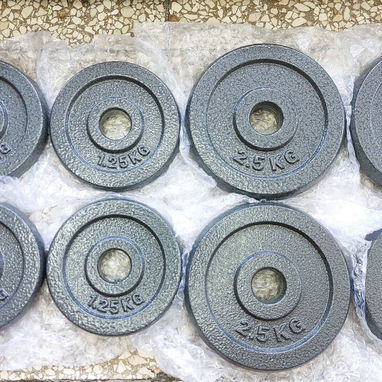 Maleta de pesas, barra y mancuernas de 50 Kg para el gym. Se vende la maleta completa, nada por separado. - 4/10