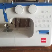 Juego de comedor  con detalle, Máquina de Coser  electrica  y Literade hierro - Img 55665502