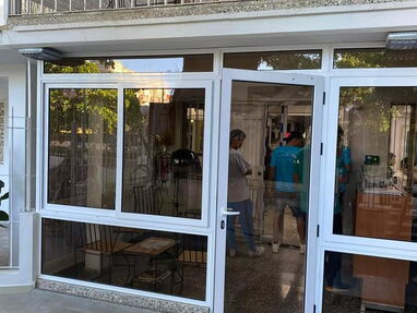 Puertas y ventanas de aluminio en toda Cuba - Img 66021457